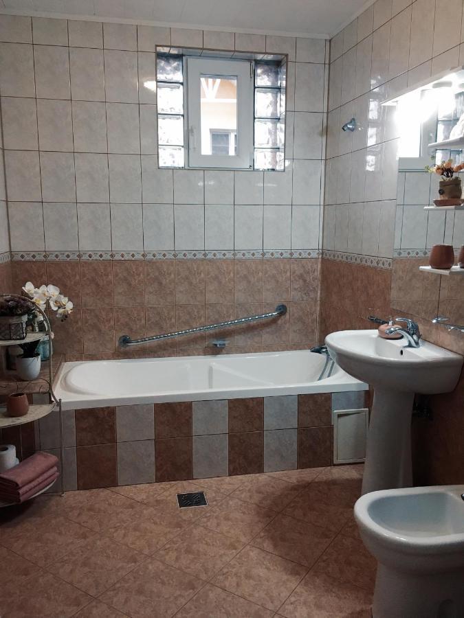 Kara Apartman Odorheiu Secuiesc Esterno foto