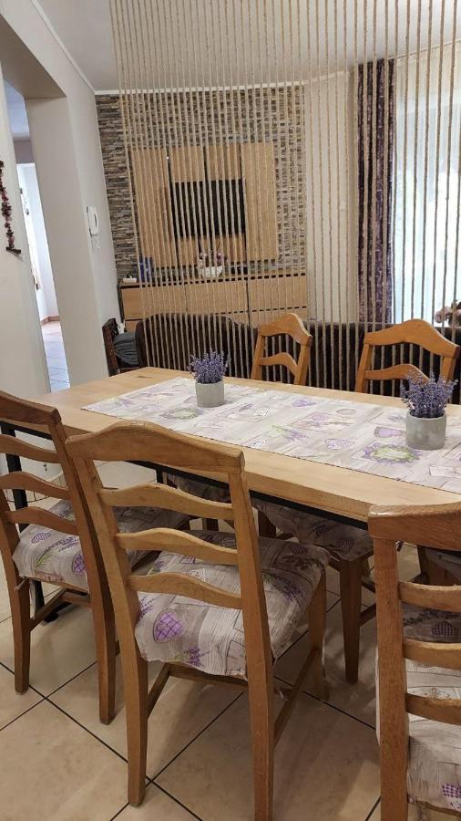 Kara Apartman Odorheiu Secuiesc Esterno foto